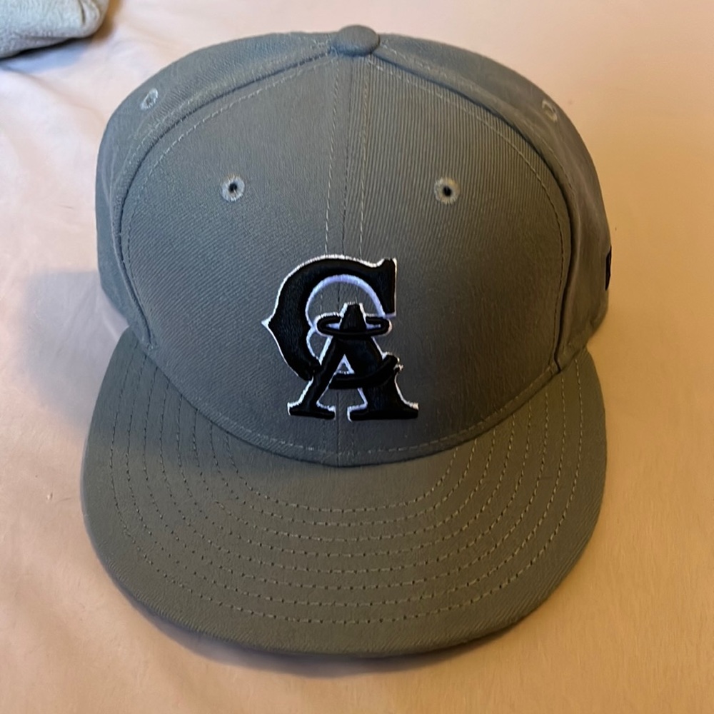 Angels hat